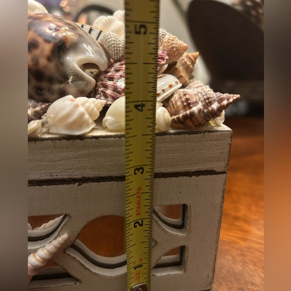 Seashell wooden box with shells and china encrusted on wooden decorative… - Picture 15 of 16